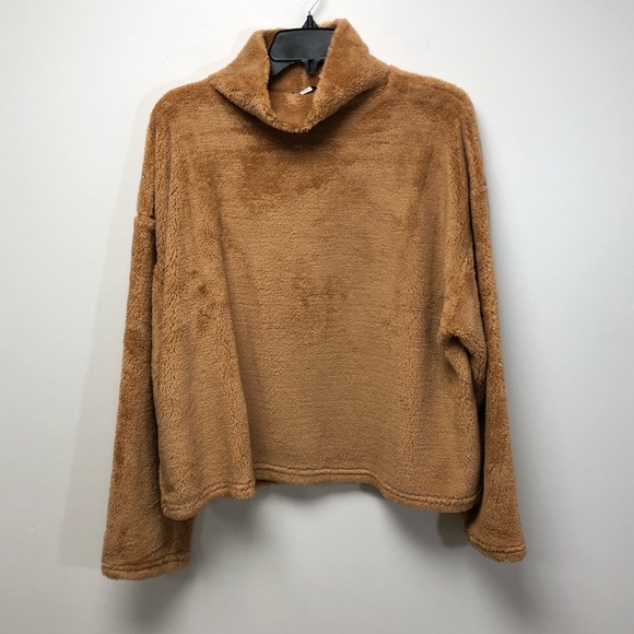 Topshop Teddy Sweater - Picture 2 of 9